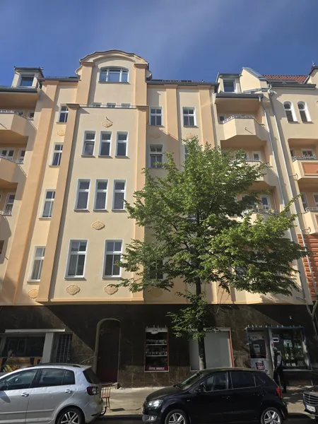Exklusive Dachgeschosswhg. mit Einbauküche,  Parkett und Terrasse! — photo 1